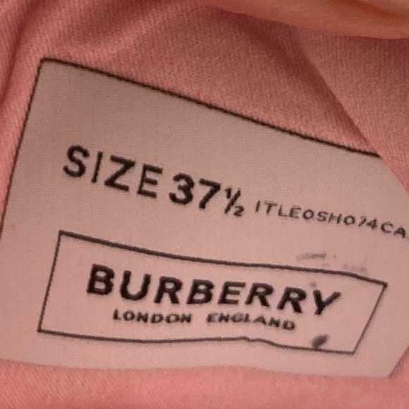 Burberry SZ 7.5 Pink Women's lace up Sneakers Equestrian Knight design - Picture 11 of 16